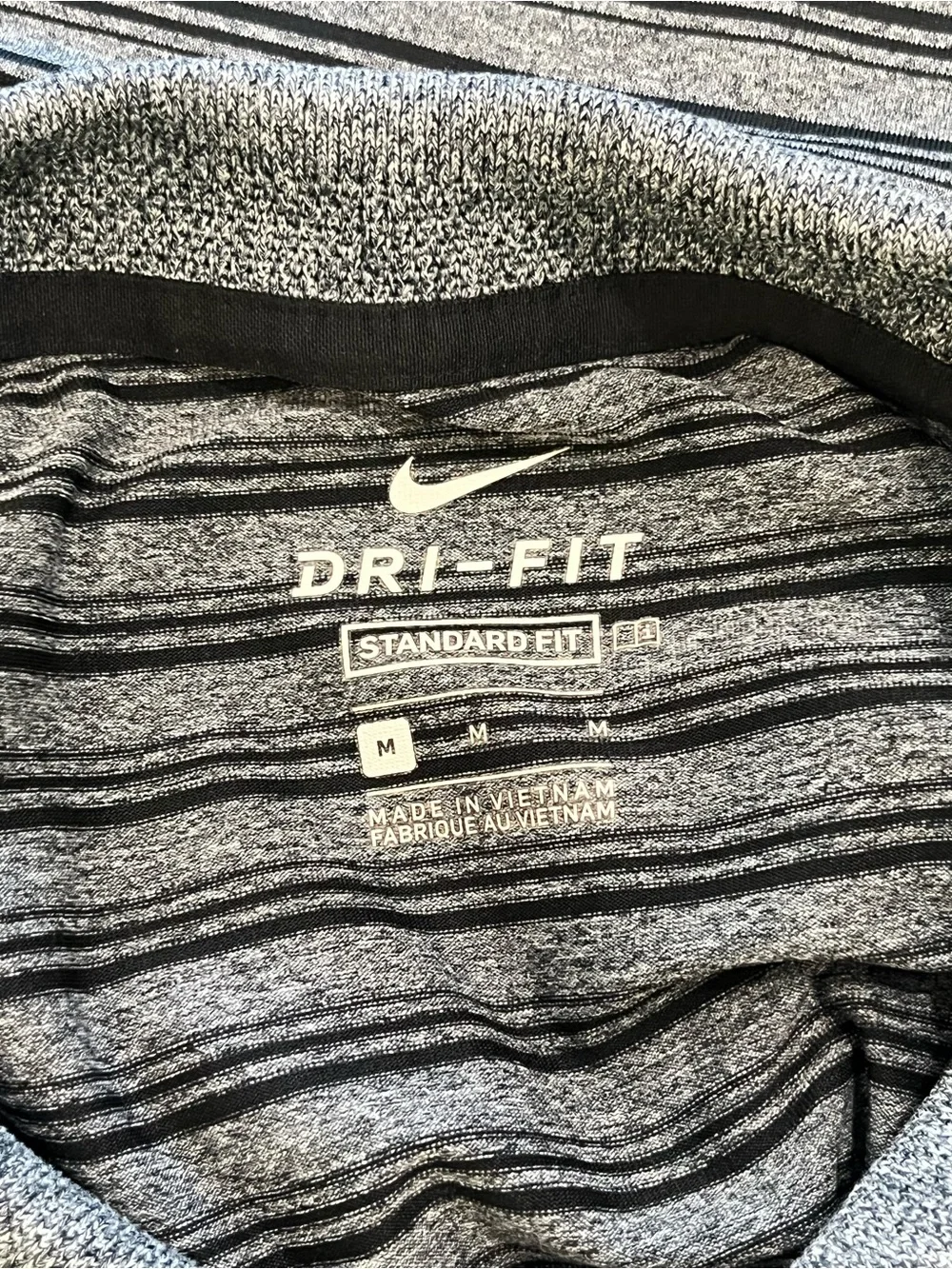 Nike Dri-Fit Golf Polo T-Shirt Men’s Size Medium Gray & Black Striped